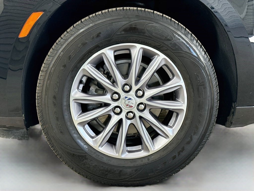 Used 2024 Buick Enclave Essence w/ Technology Package FWD image 37