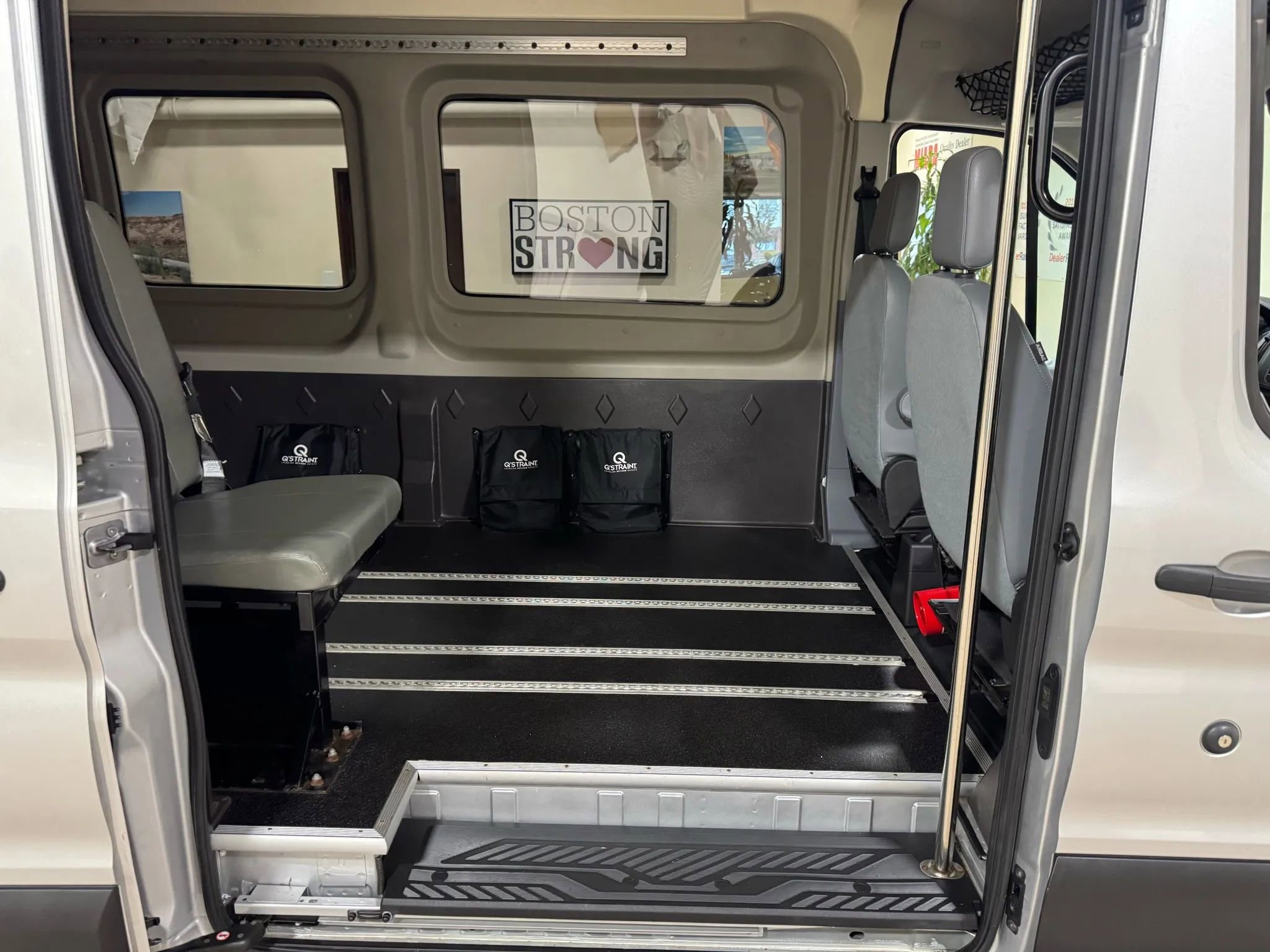 Used 2019 Ford Transit 250 148 Medium Roof image 25