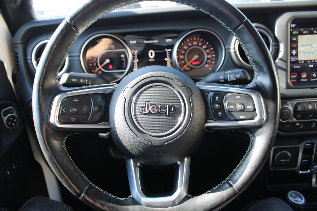 Used 2020 Jeep Gladiator Overland AWD/4WD image 25