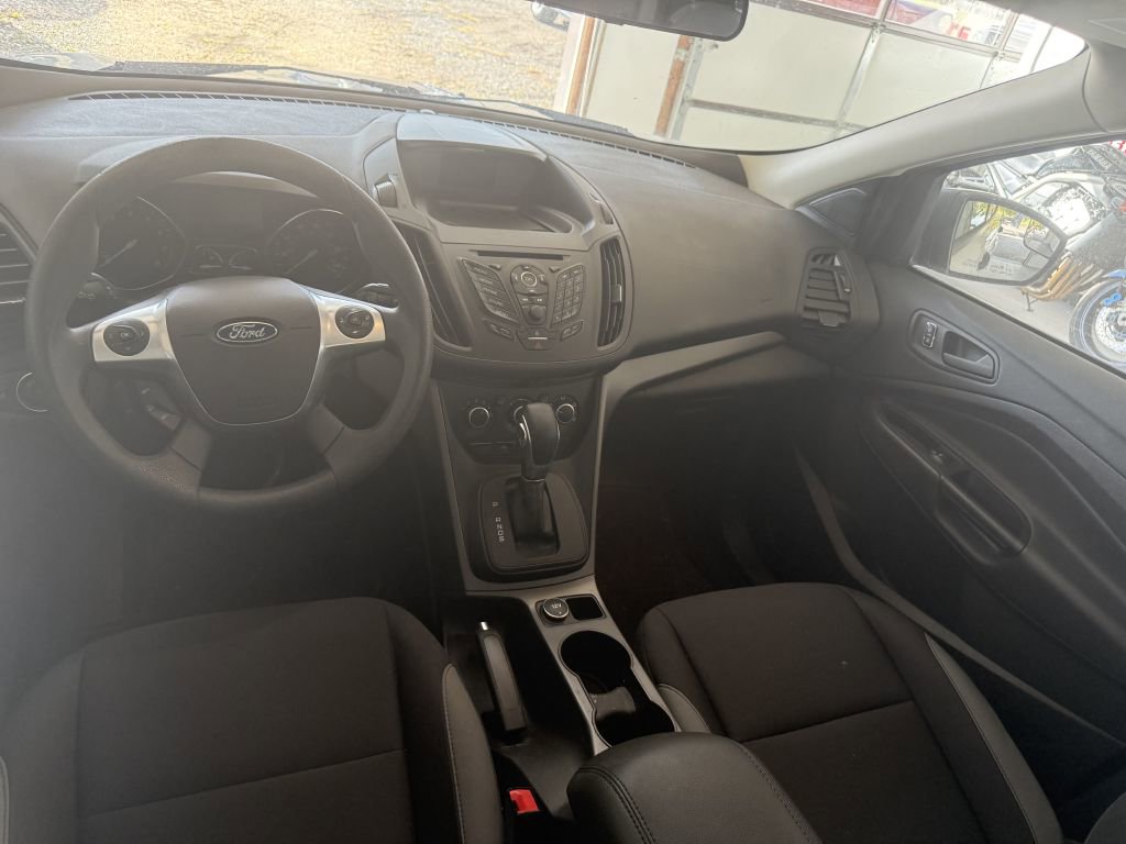 Used 2016 Ford Escape S image 9