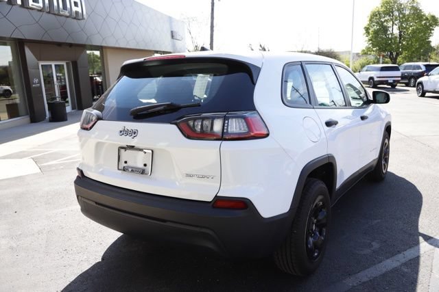 Used 2019 Jeep Cherokee Sport FWD image 3