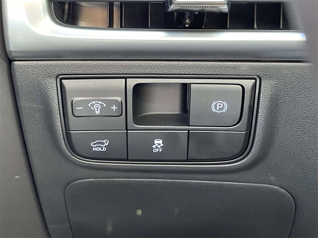 New 2026 Hyundai Tucson Limited image 19