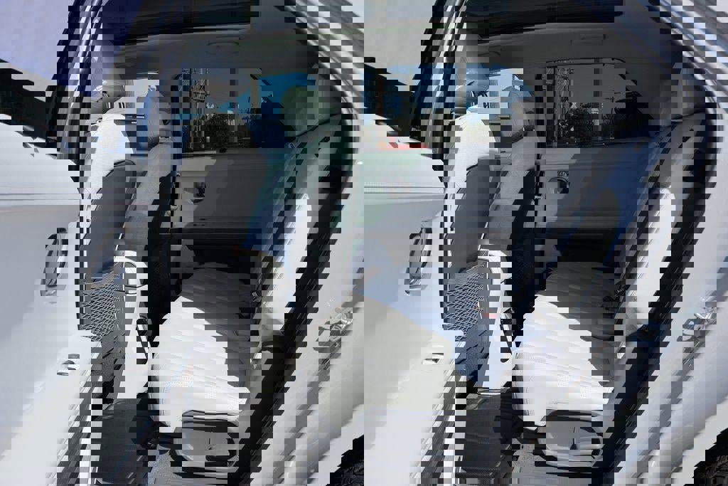 New 2026 Hyundai Ioniq 5 Limited image 8