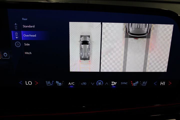 Used 2024 Chevrolet Traverse RS image 52