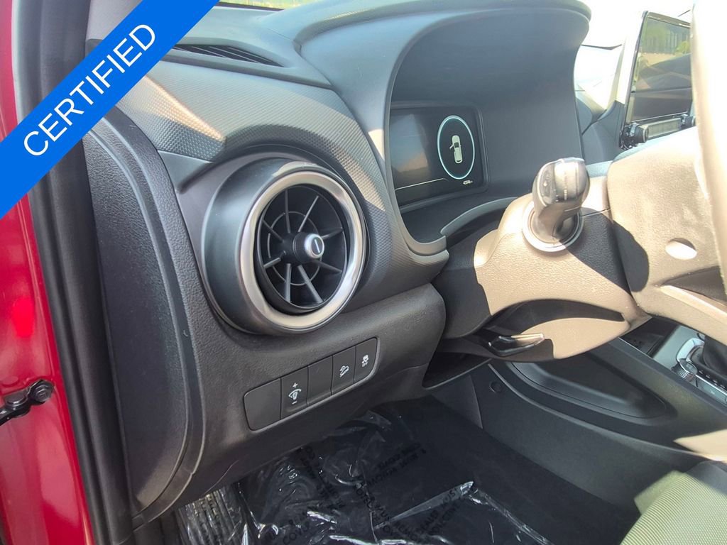 Used 2023 Hyundai Kona Limited image 14
