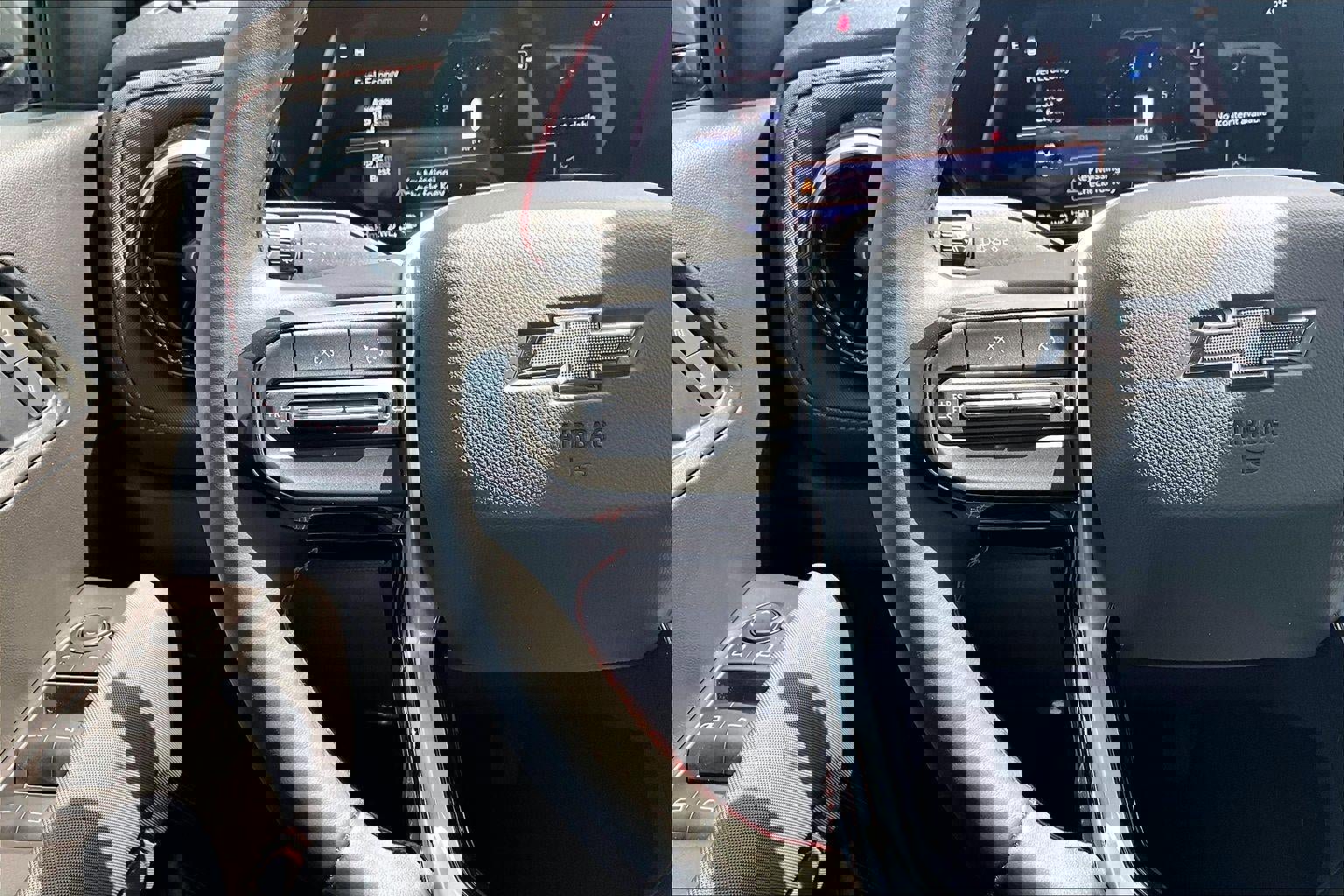 Used 2025 Chevrolet Colorado Z71 image 18