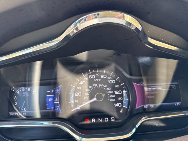 Used 2016 Lincoln MKT AWD image 12