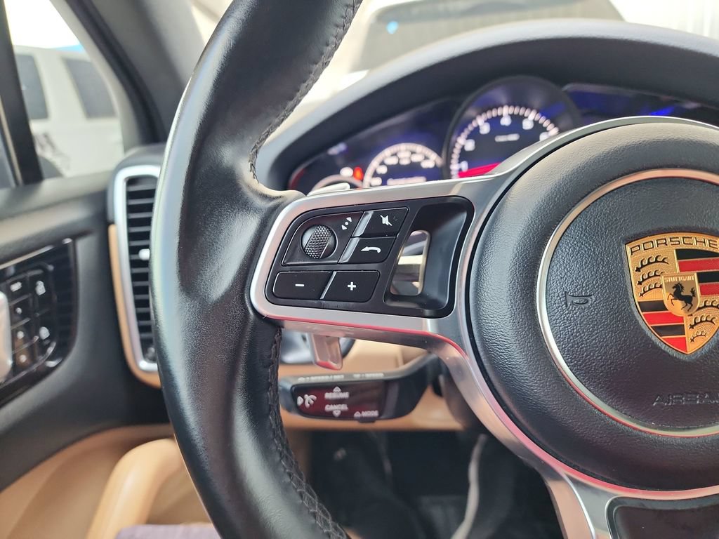 Used 2020 Porsche Cayenne AWD/4WD image 21