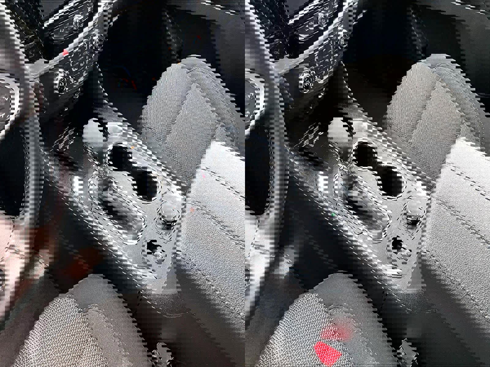 Used 2023 Chevrolet Traverse LT image 21