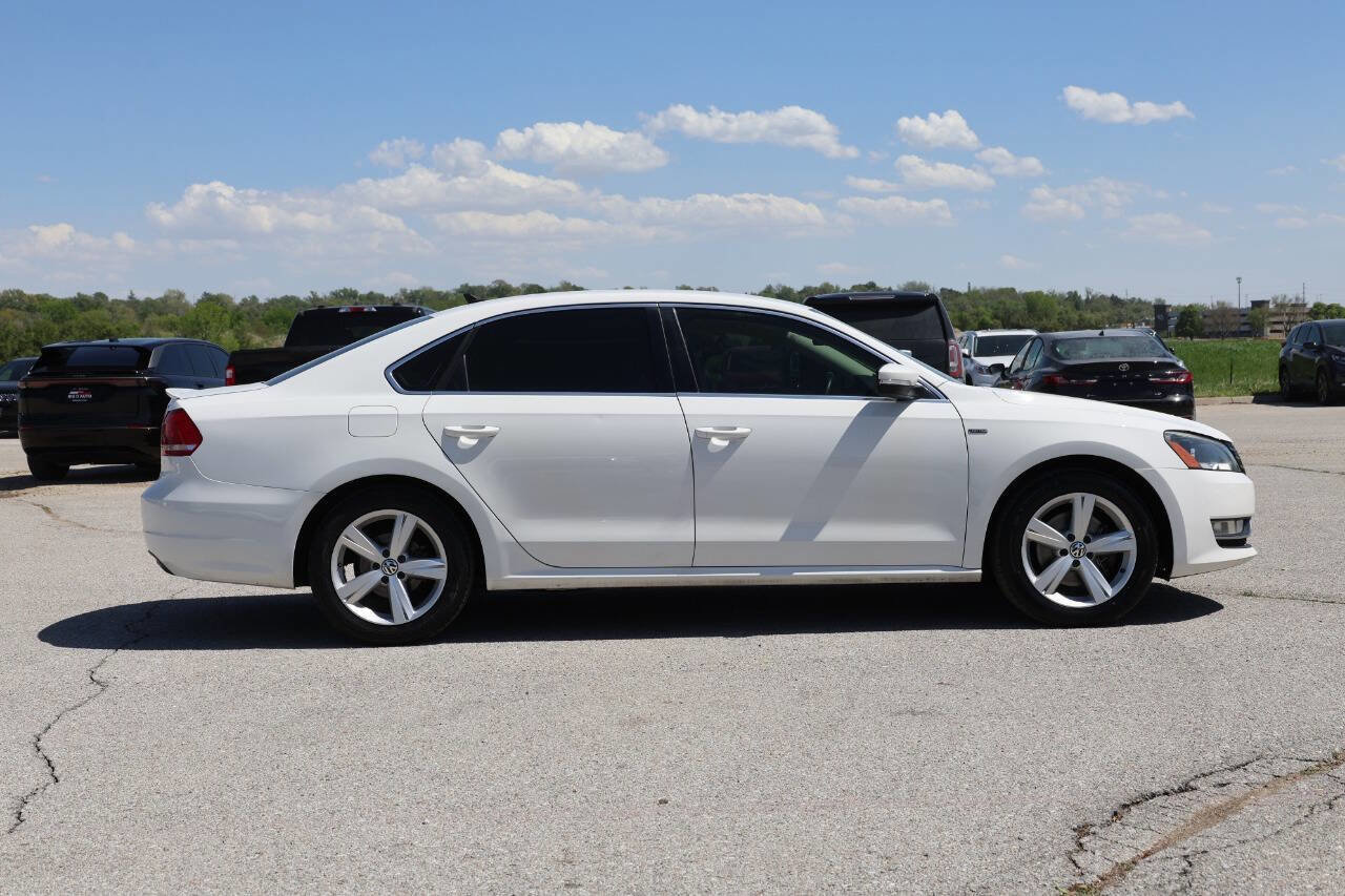 Used 2015 Volkswagen Passat 1.8T Limited Edition FWD image 7