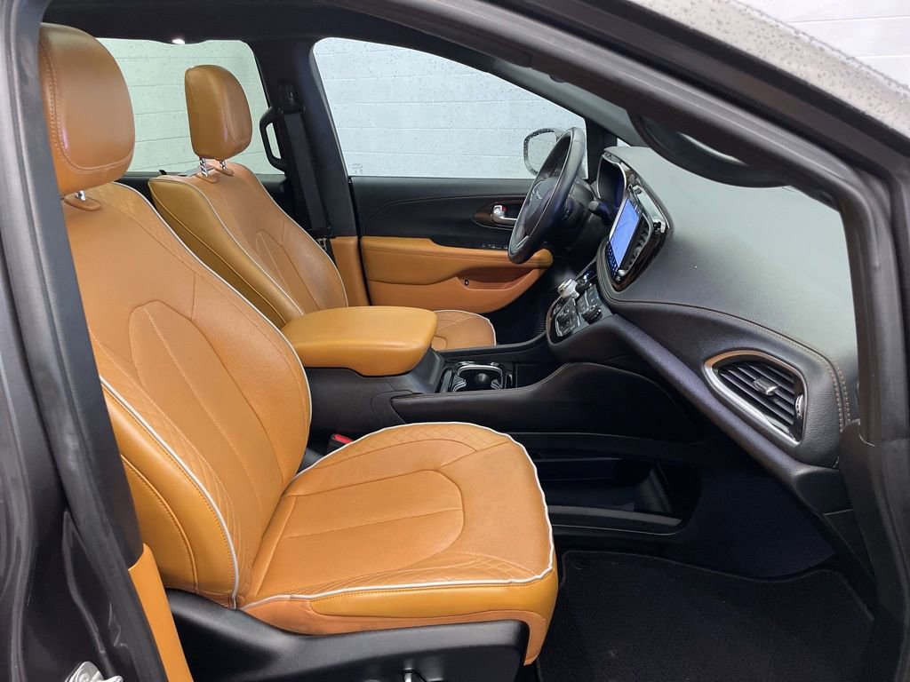 Certified 2021 Chrysler Pacifica Pinnacle image 24