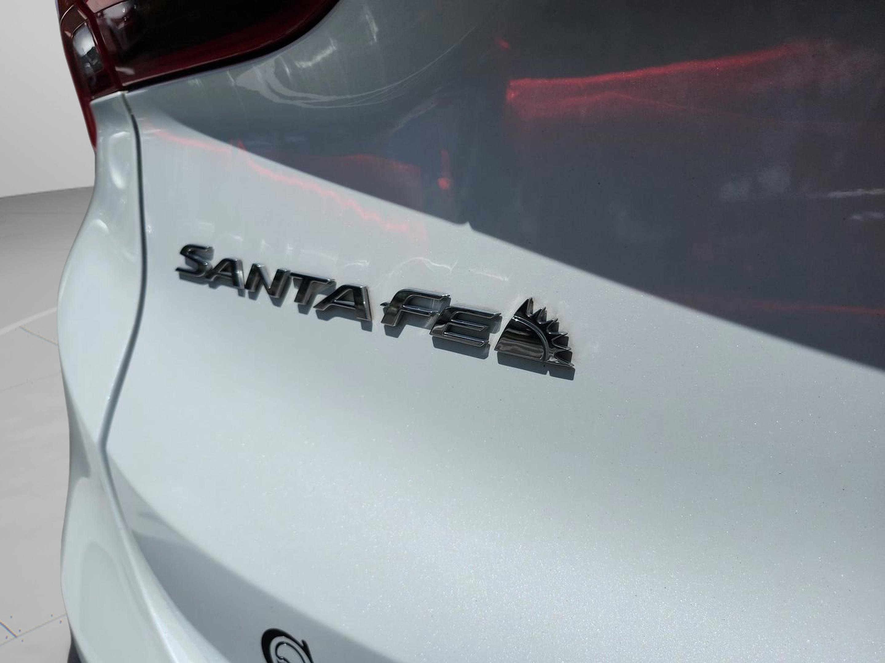 Used 2021 Hyundai Santa Fe SEL w/ Convenience + Premium Package FWD image 31