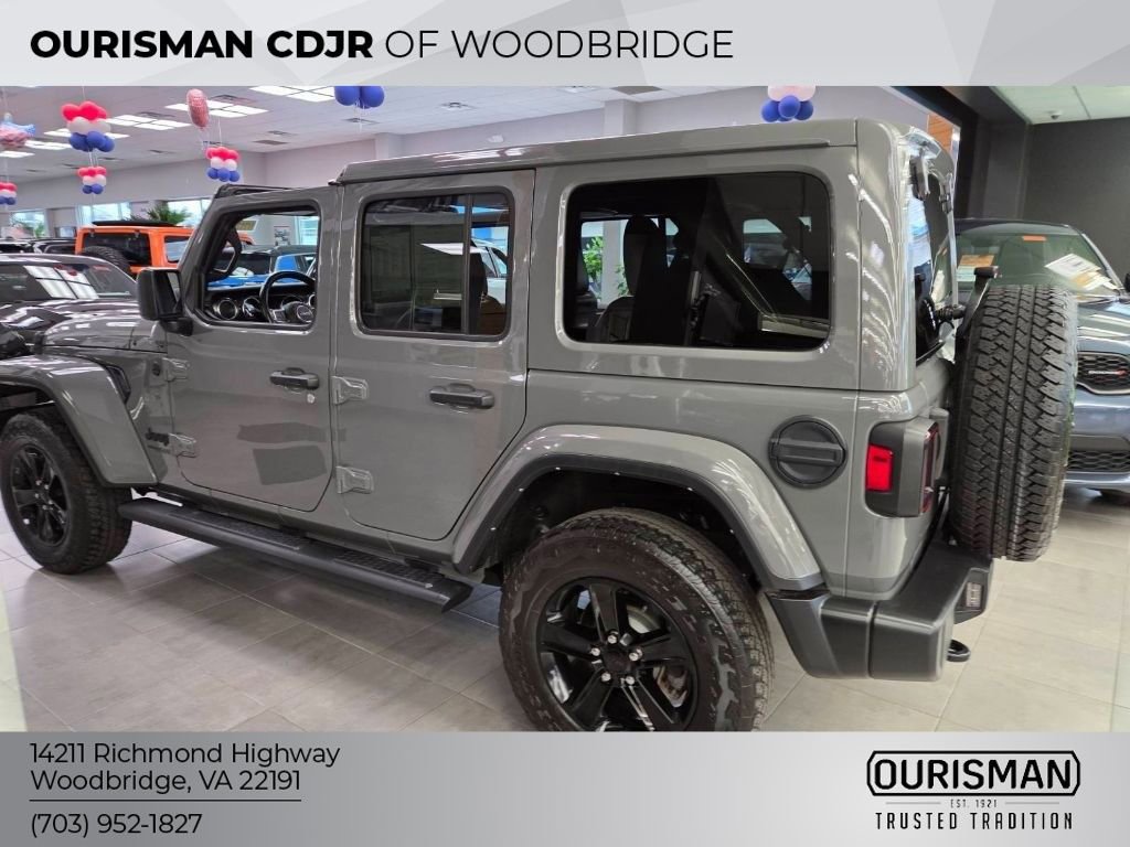 Used 2021 Jeep Wrangler Unlimited Sahara image 7