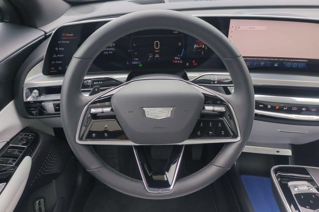 Certified 2024 Cadillac Lyriq Luxury RWD image 28