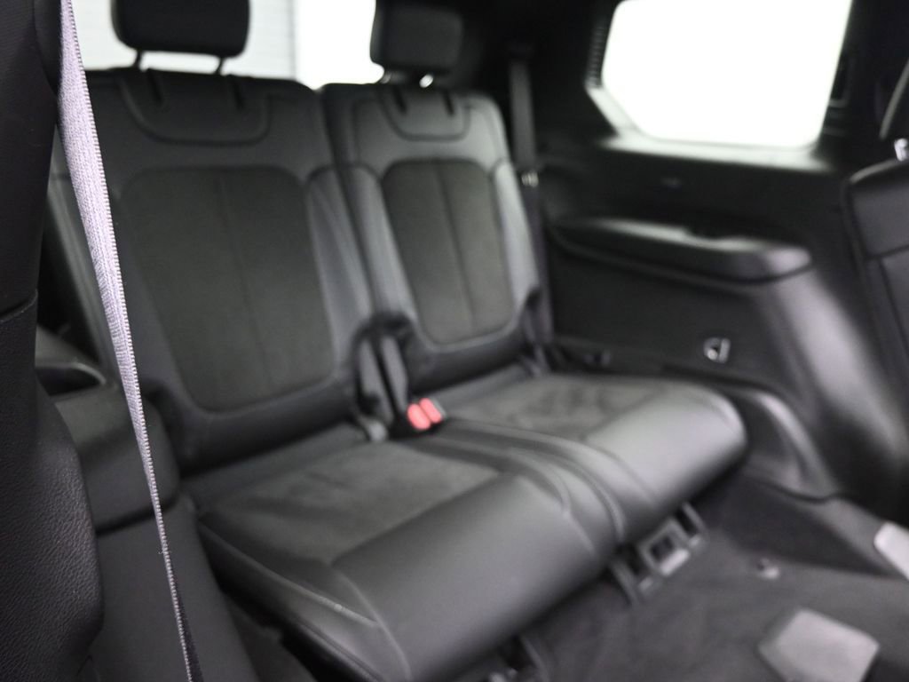 Used 2023 Jeep Grand Cherokee L Laredo AWD/4WD image 16