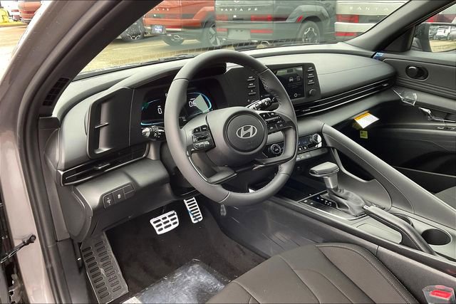 New 2025 Hyundai Elantra Sport image 6