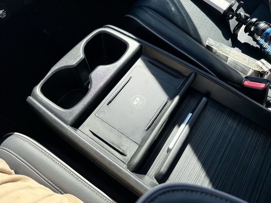 Used 2025 Honda Odyssey Elite image 21