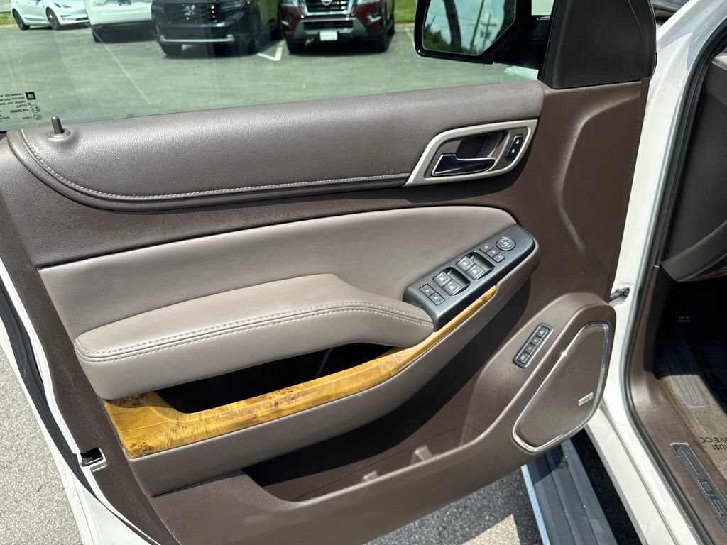 Used 2017 GMC Yukon Denali w/ Open Road Package AWD/4WD image 10