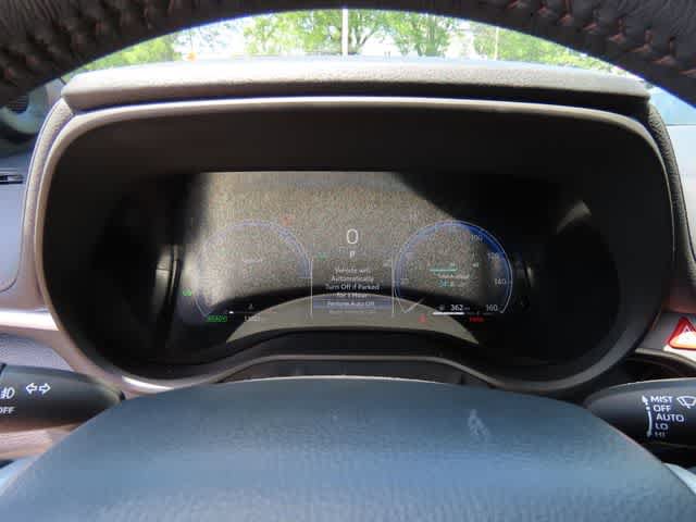 Used 2025 Toyota Sienna Platinum AWD/4WD image 31