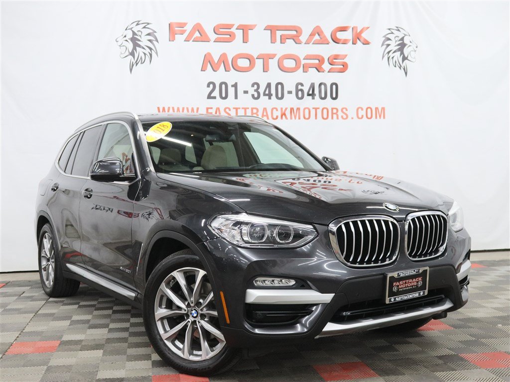 Used 2018 BMW X3 xDrive30i AWD/4WD image 3