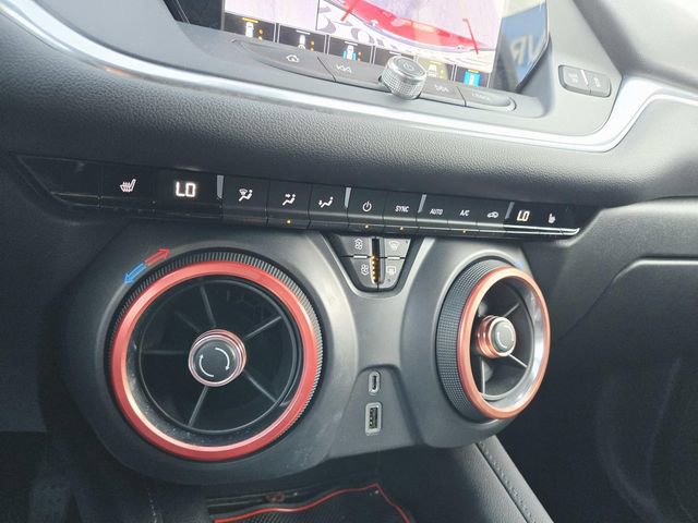 Used 2021 Chevrolet Blazer LT w/ Sound & Technology Package AWD/4WD image 25