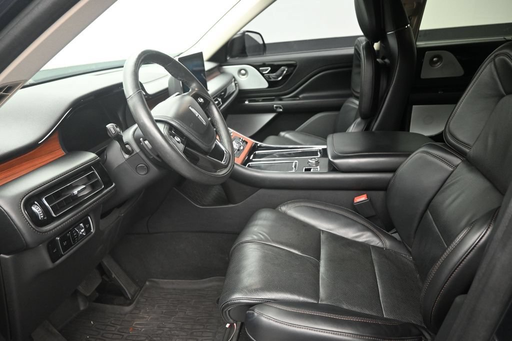 Used 2024 Lincoln Aviator Reserve w/ Equipment Group 201A RWD image 12