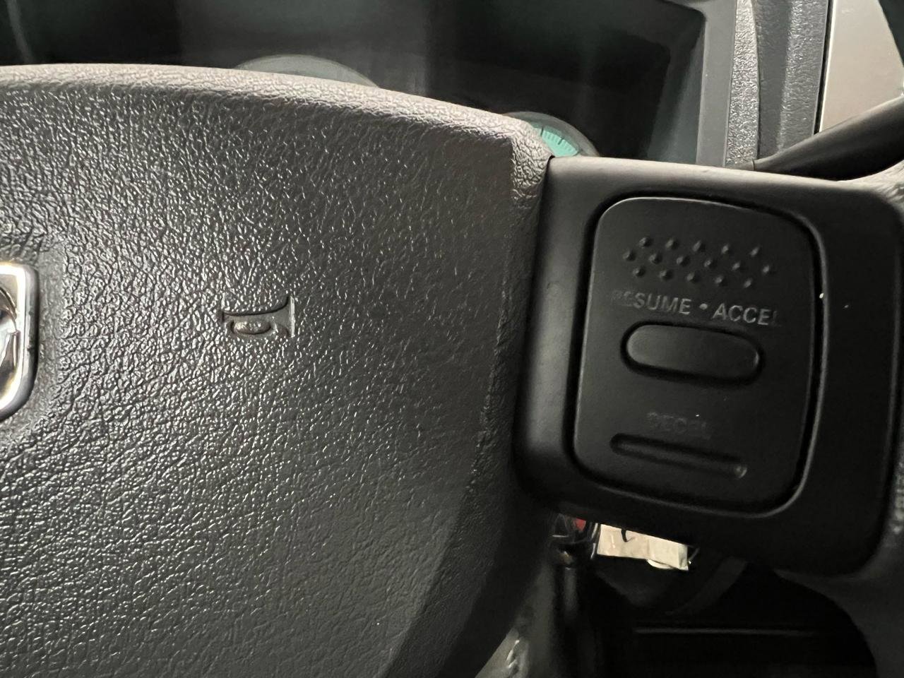 Used 2005 Dodge Dakota Laramie w/ Sport Appearance Group image 31