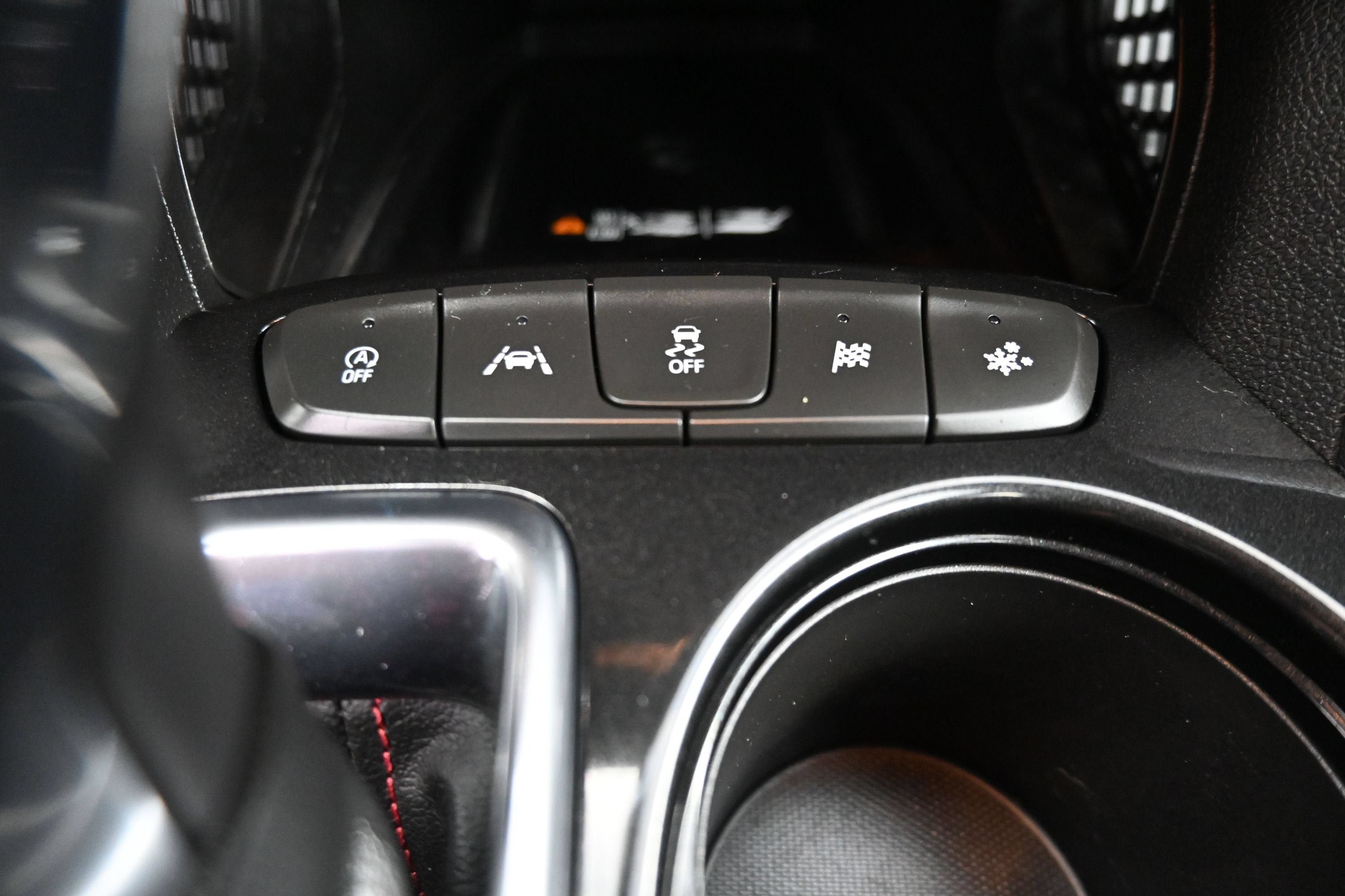 Certified 2021 Chevrolet TrailBlazer RS w/ Sun and Liftgate Package FWD image 24