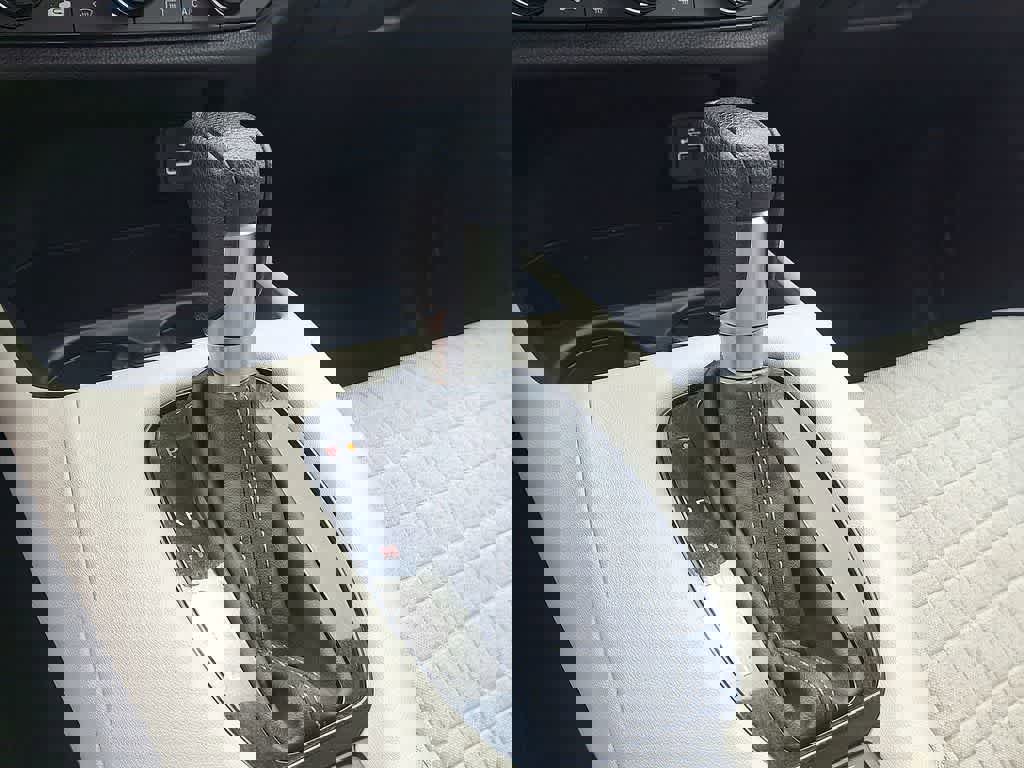 Certified 2023 Honda HR-V LX image 12