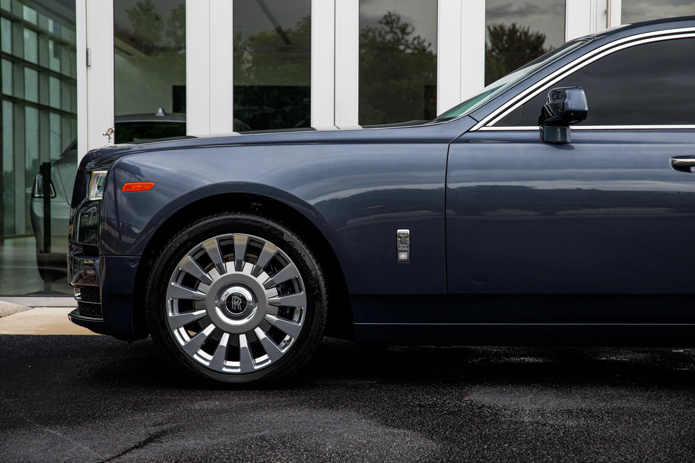 Certified 2020 Rolls-Royce Phantom Sedan RWD image 8