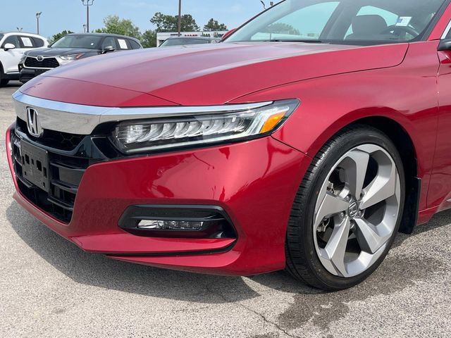 Used 2018 Honda Accord Touring image 11