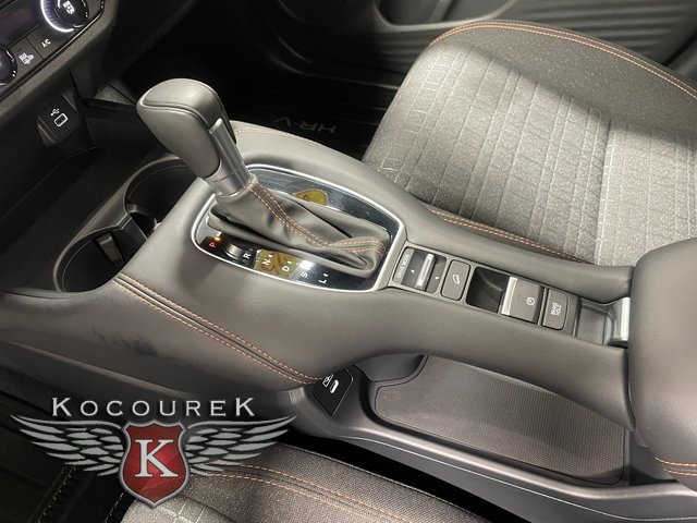 Used 2025 Honda HR-V Sport image 17