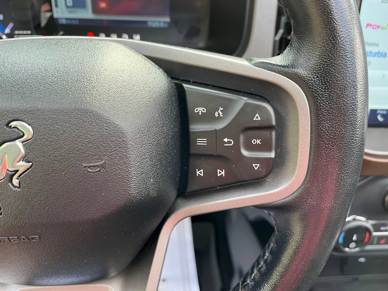 Used 2022 Ford Bronco Outer Banks AWD/4WD image 16