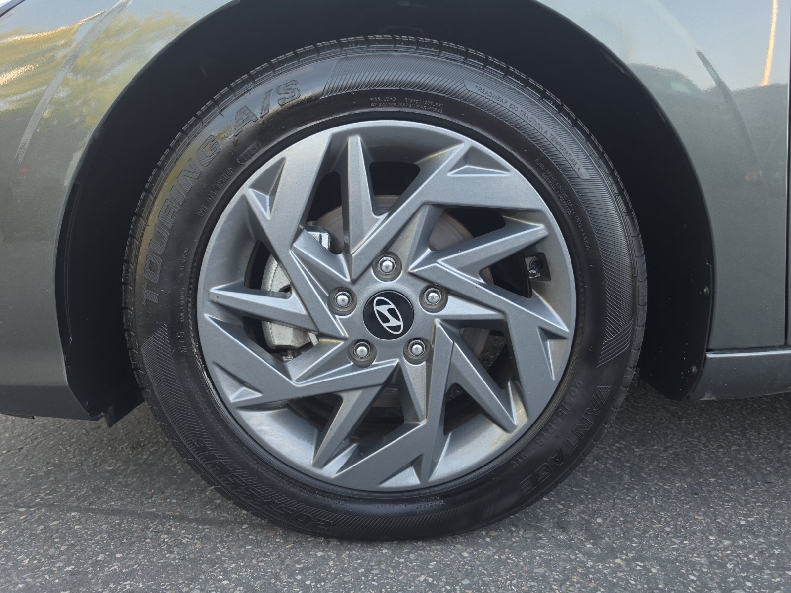 Used 2024 Hyundai Elantra SEL FWD image 32