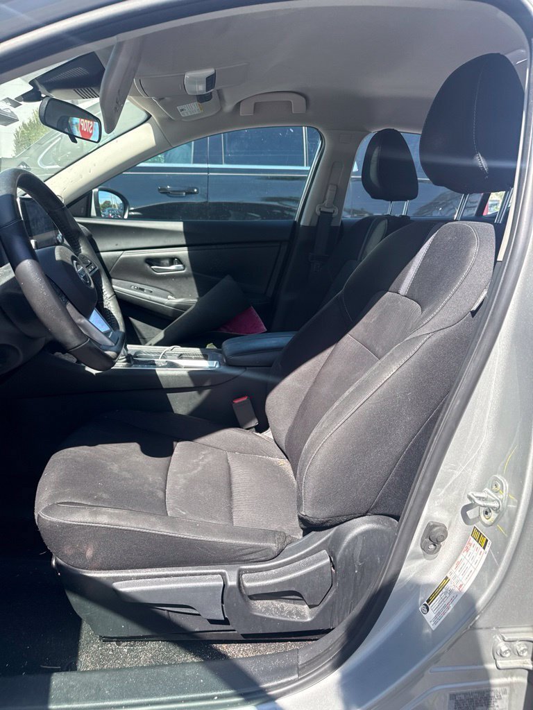 Certified 2023 Nissan Sentra SV w/ All-Weather Package FWD image 4