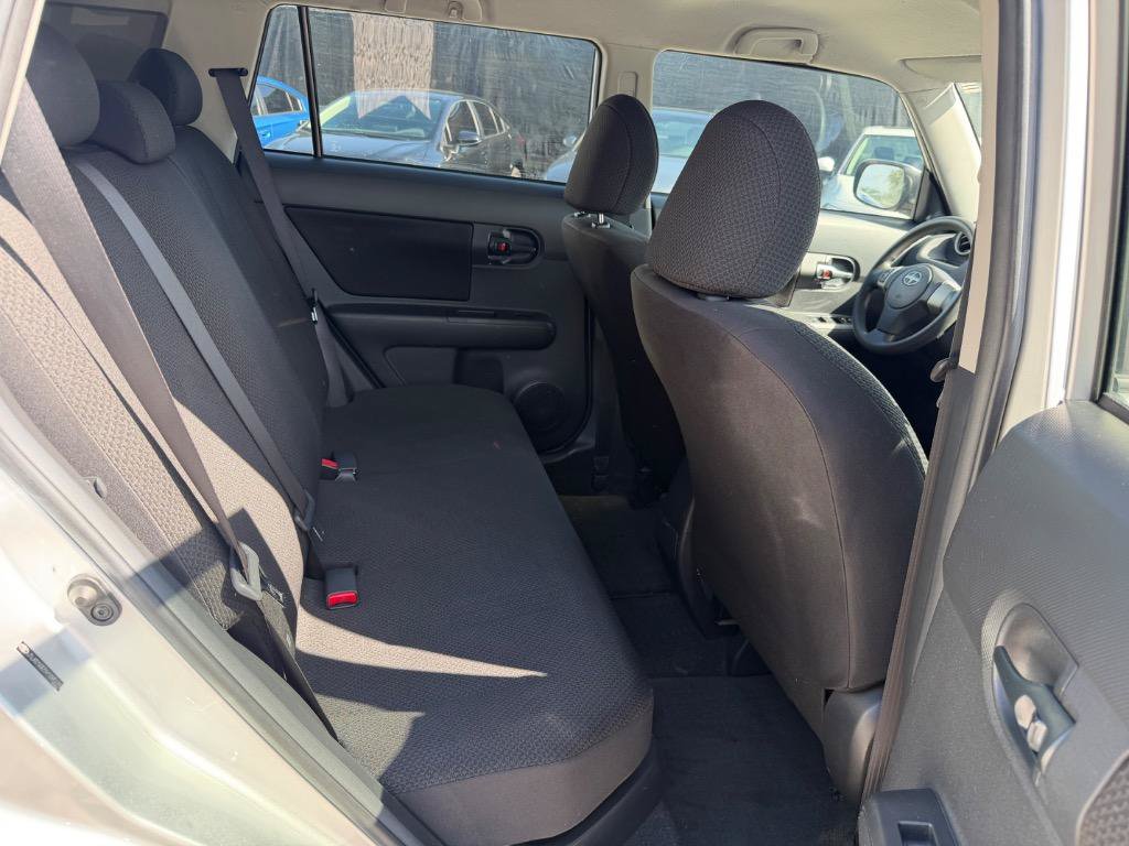 Used 2009 Scion xB FWD image 13