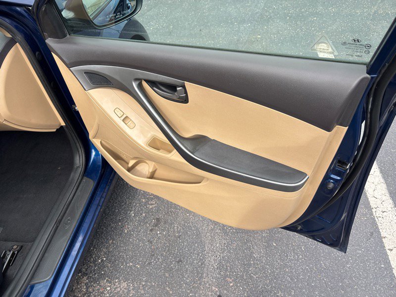 Used 2013 Hyundai Elantra GLS image 26