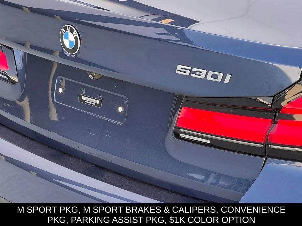 Used 2021 BMW 530i xDrive w/ M Sport Package AWD/4WD image 33