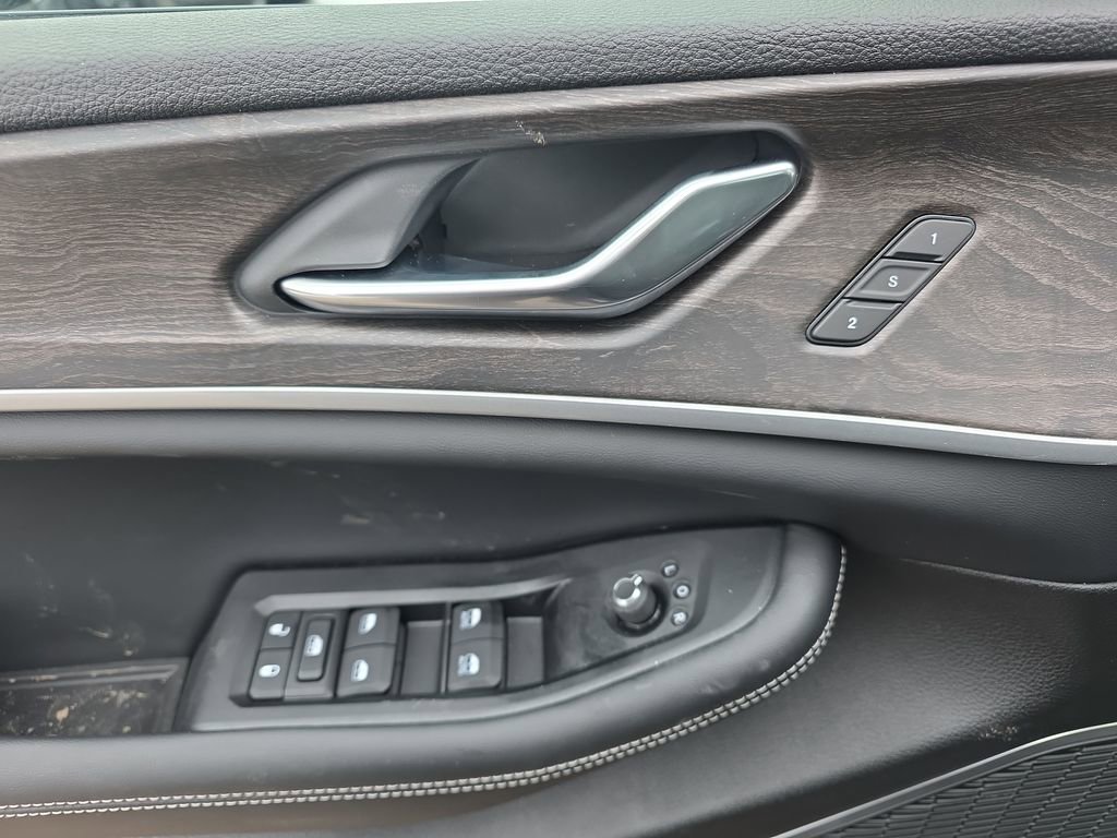 New 2026 Jeep Grand Cherokee Limited image 11