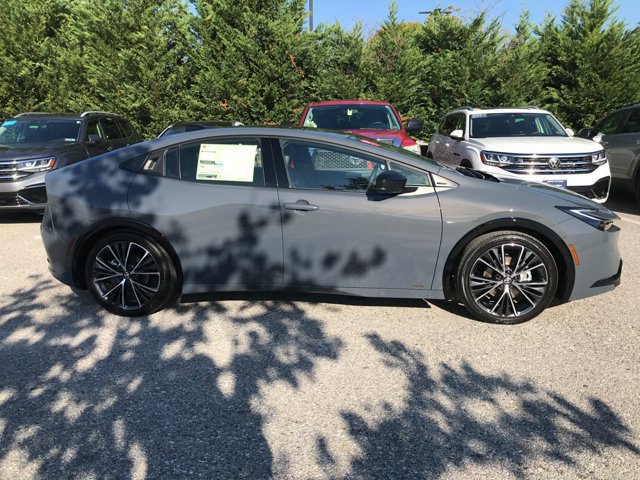 New 2027 Toyota Prius Limited w/ Limited Premium Package AWD/4WD image 9