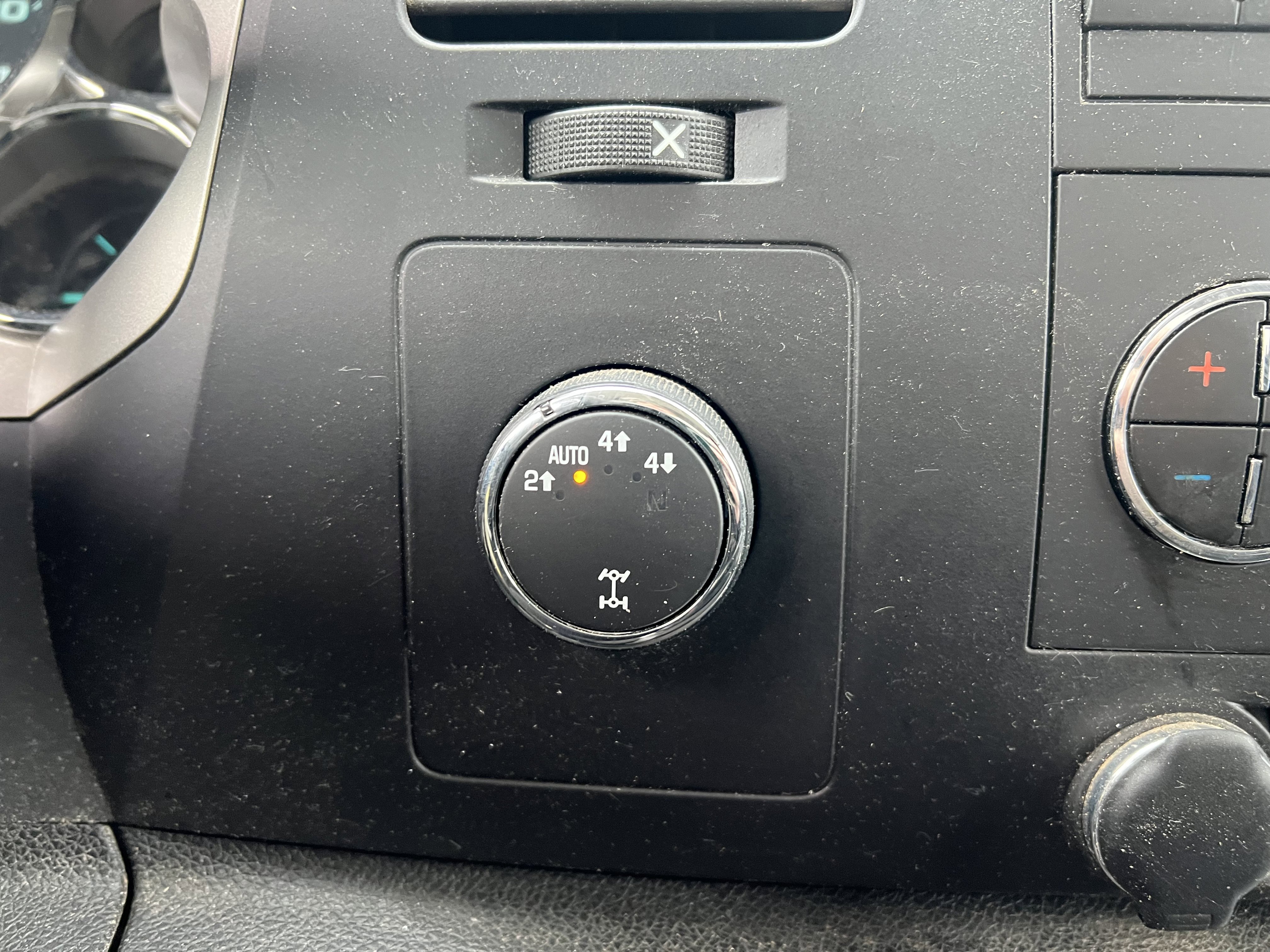 Used 2010 Chevrolet Silverado 1500 LT w/ Power Pack Plus image 23