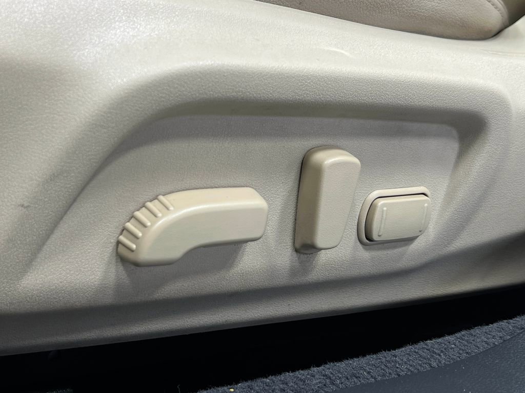 Used 2017 Subaru Outback 2.5i Limited image 19