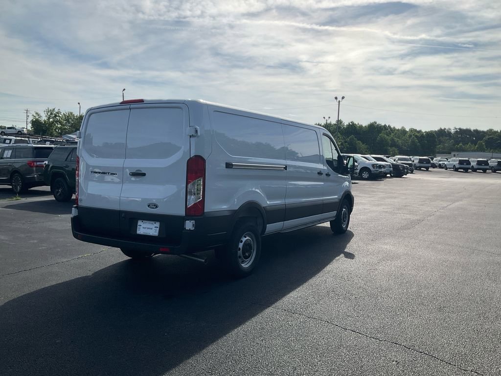 New 2026 Ford Transit 250 Low Roof RWD image 5