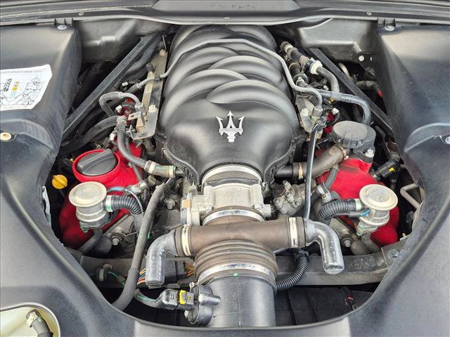 Used 2013 Maserati GranTurismo Sport RWD image 21