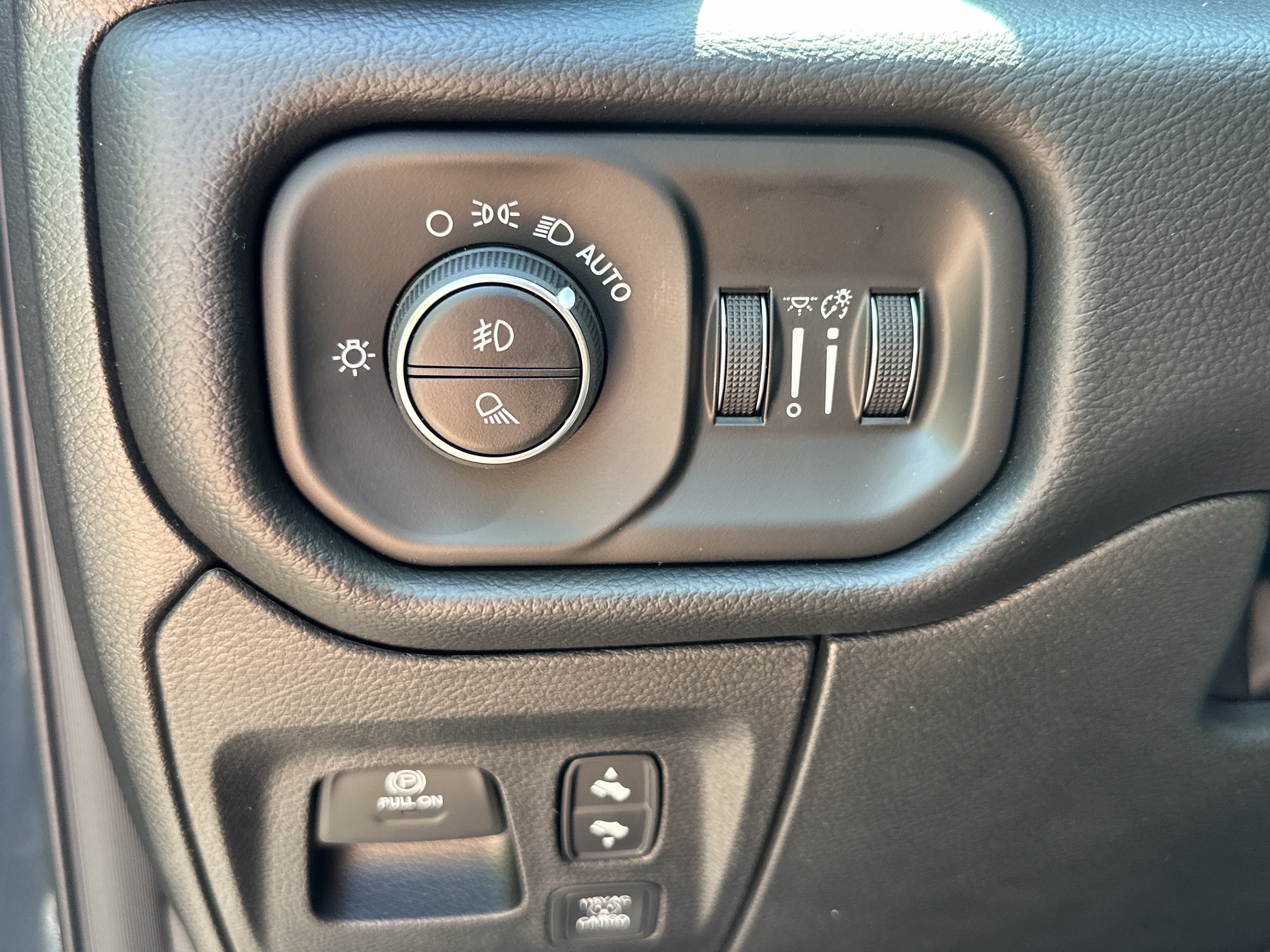 New 2026 RAM 1500 Rebel AWD/4WD image 14