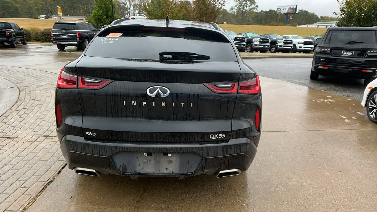 Used 2024 INFINITI QX55 Luxe image 9