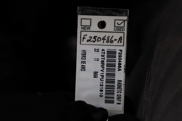 Used 2023 Toyota RAV4 SE image 39