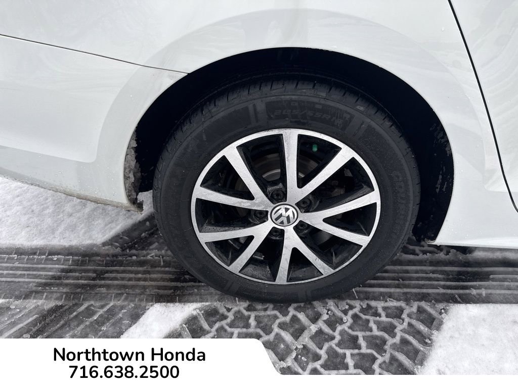 Used 2018 Volkswagen Jetta SE image 13