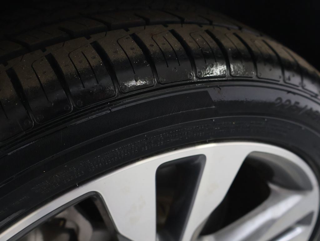 Used 2020 Mercedes-Benz C 300 4MATIC Sedan w/ Driver Assistance Package image 32