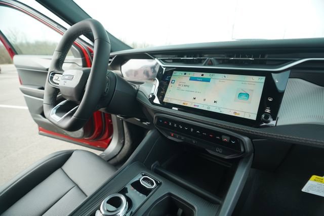 New 2026 Jeep Cherokee Limited image 30